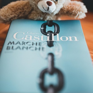 Marche blanche de Claire Castillon (éditions Gallimard)